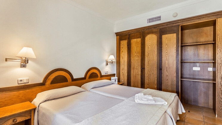 Vell Marí Hotel & Resort